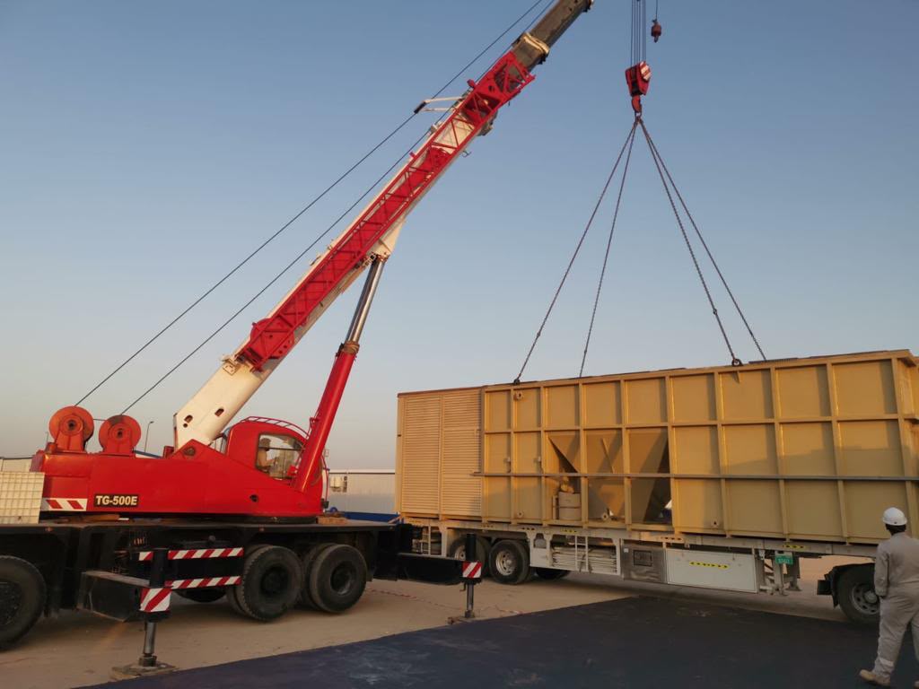 Heavy Equipment Delivery & Rigging